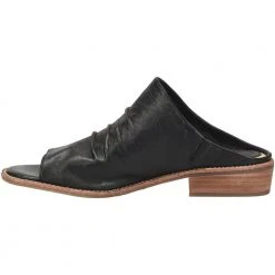 Sofft Netta Sandals - Womens Black -Rogan‘s Shoes shop S2 48201 BLK3