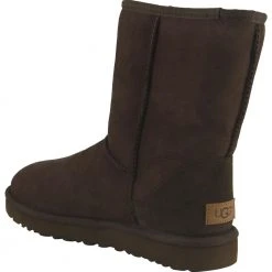 UGG Boots UGG Classic Short 2 Winter Boots - Womens Chocolate -Rogan‘s Shoes shop UG 1016223 CHO3